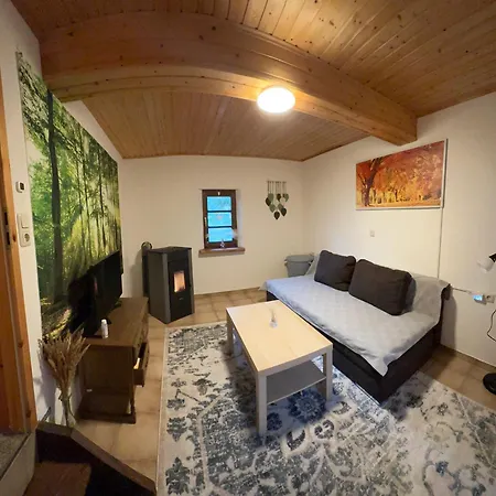 아파트 Historisches Backhaeuschen Watzelhain